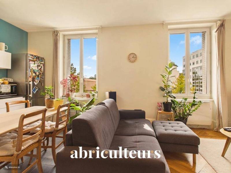 Image de l'annonce Appartement traversant de 80 m² avec cave,…