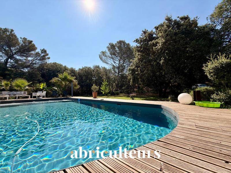 Image de l'annonce Belle propriété avec terrain, piscine/ poolhouse, dépendance…