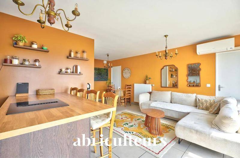 Image de l'annonce Appartement lumineux 4 pièces avec grande terrasse…