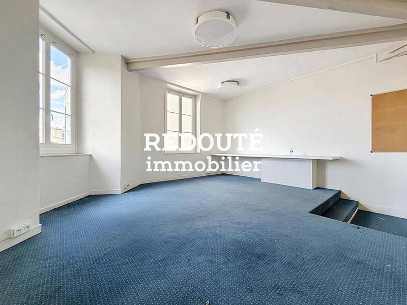 Image de l'annonce SECTEUR FORUM - APPARTEMENT À AMENAGER