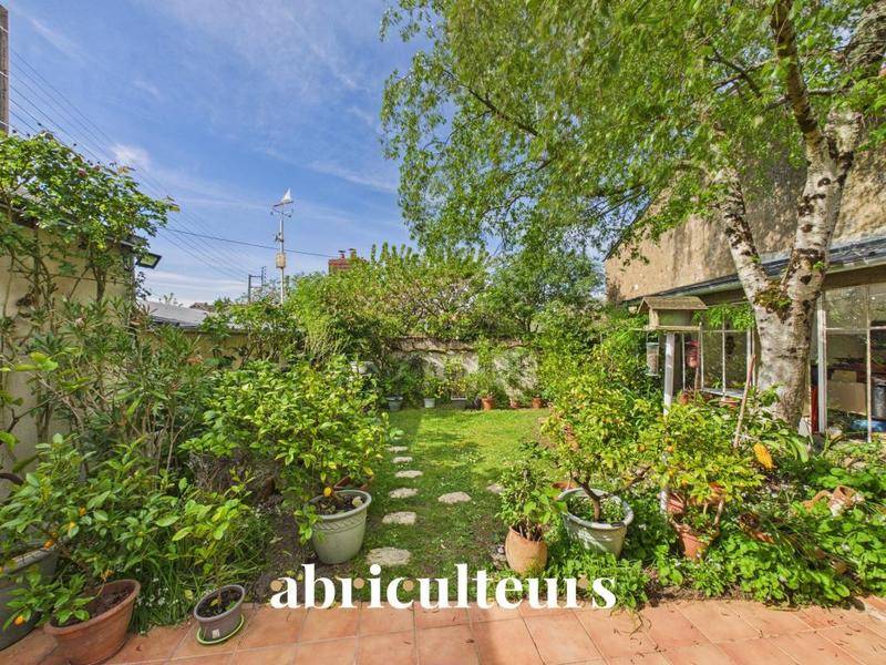 Image de l'annonce Maison familliale avec jardin arboré en vente…