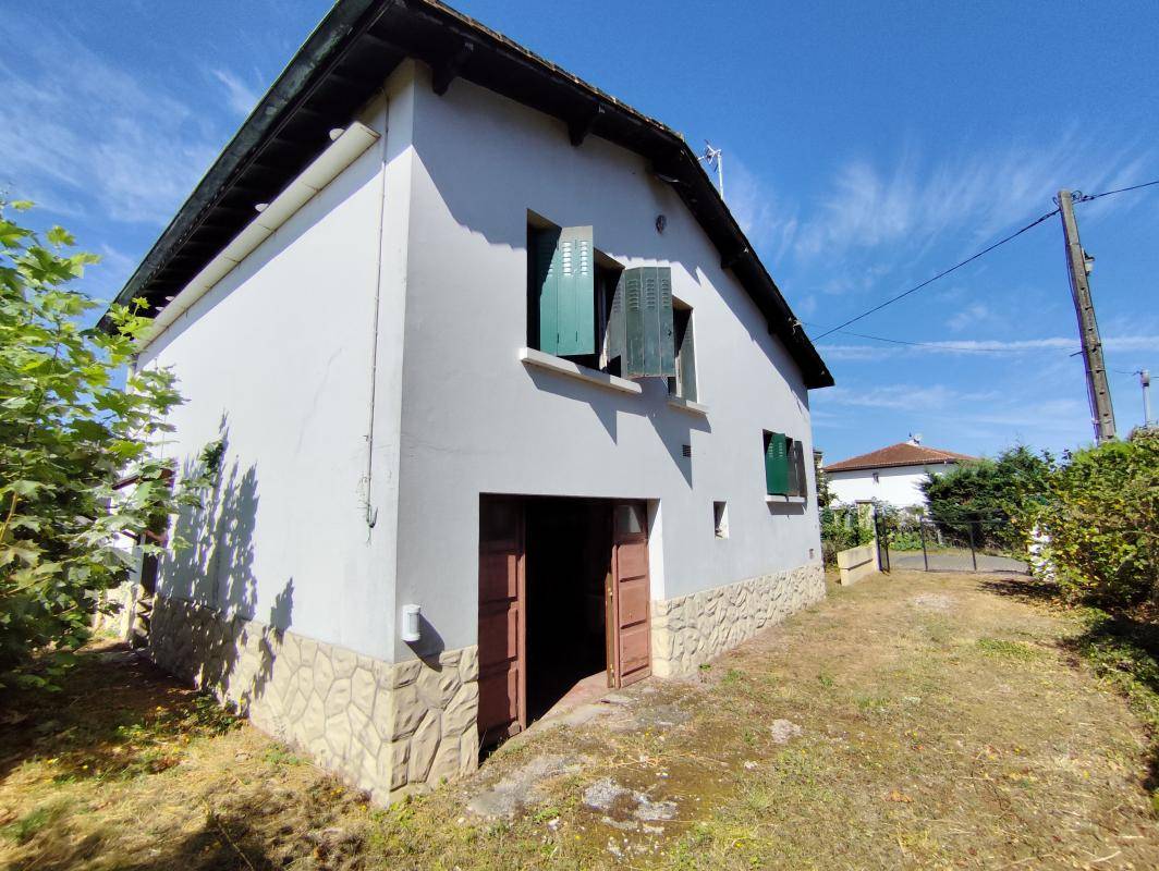 Image de l'annonce Sur 1200 m² Maison à rénover 100m²…