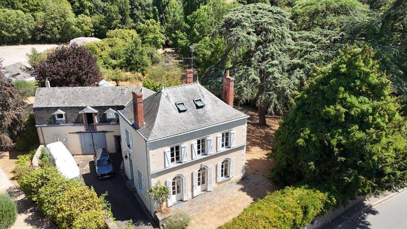 Image de l'annonce Maison bourgeoise en plein coeur de Segré