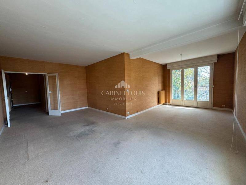 Image de l'annonce À rénover – Appartement 4 pièces avec…