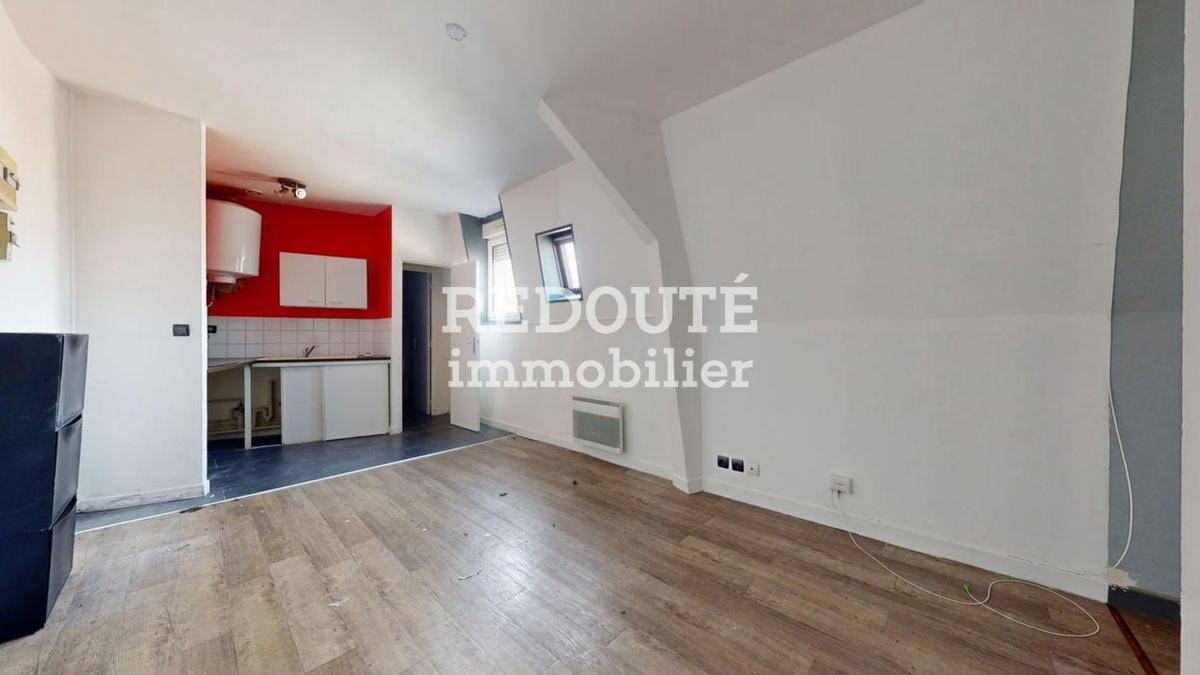 Image de l'annonce T2 EN DERNIER ETAGE DERRIERE LA GARE