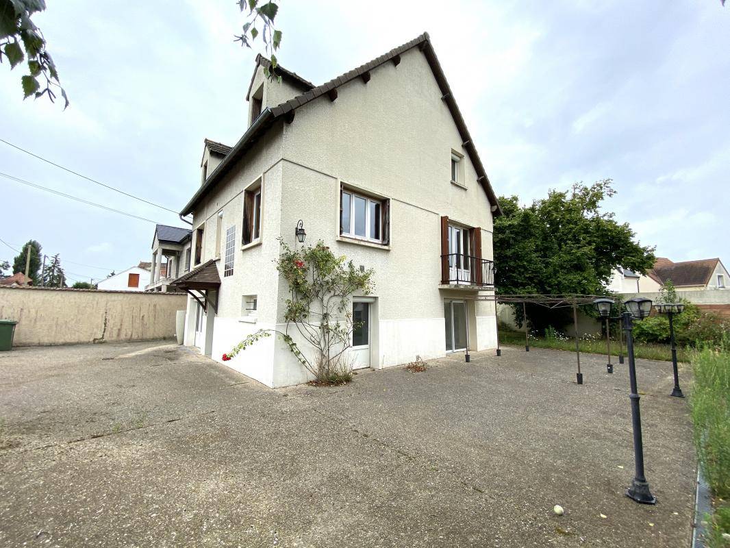 Image de l'annonce MAISON TYPE T7 (5 chambres)