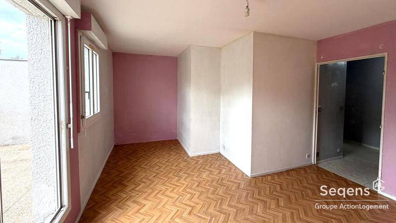 Image de l'annonce Appartement Le Bourget 1 pièce(s) 37.70 m2
