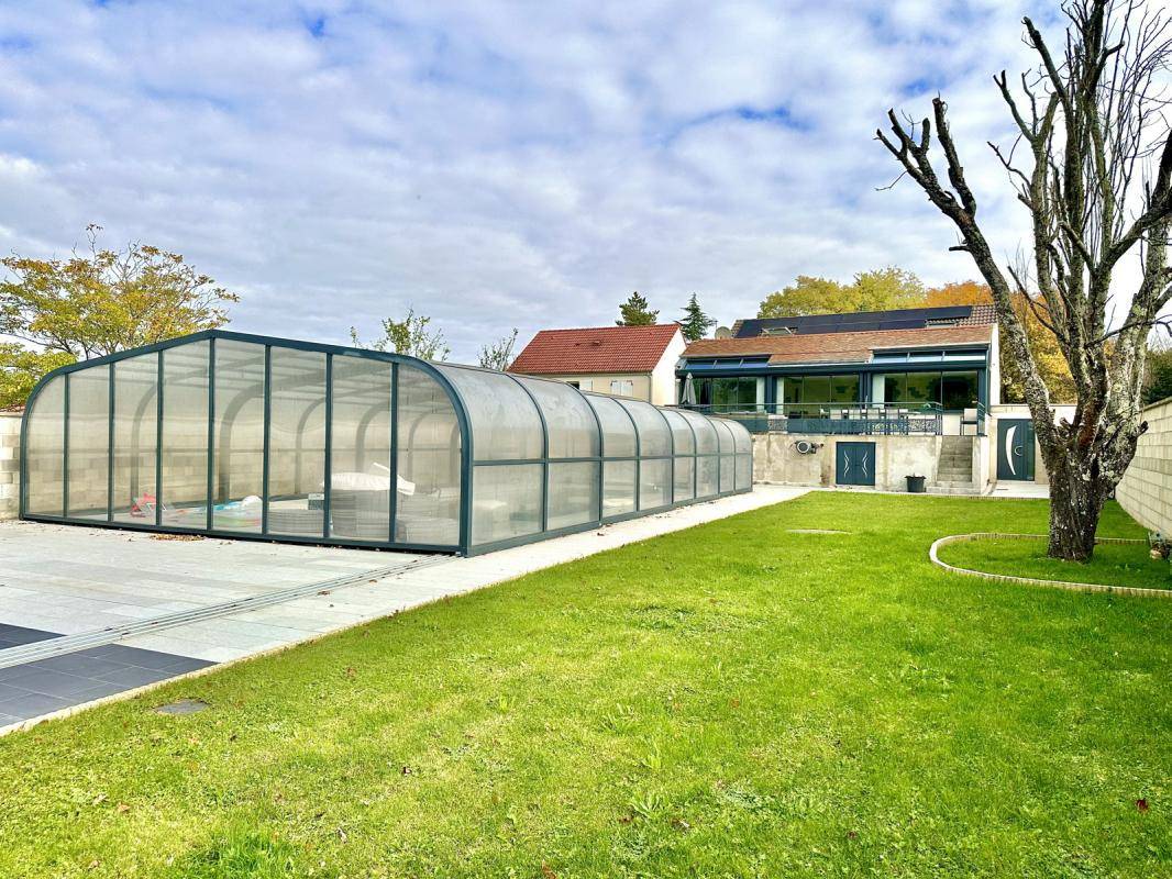 Image de l'annonce VILENEUVES-LES-BORDES Maison 140m2, 4 chambres, piscine