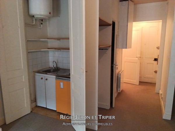 Image de l'annonce F1 - 31,85m² - Rue des Rempart…
