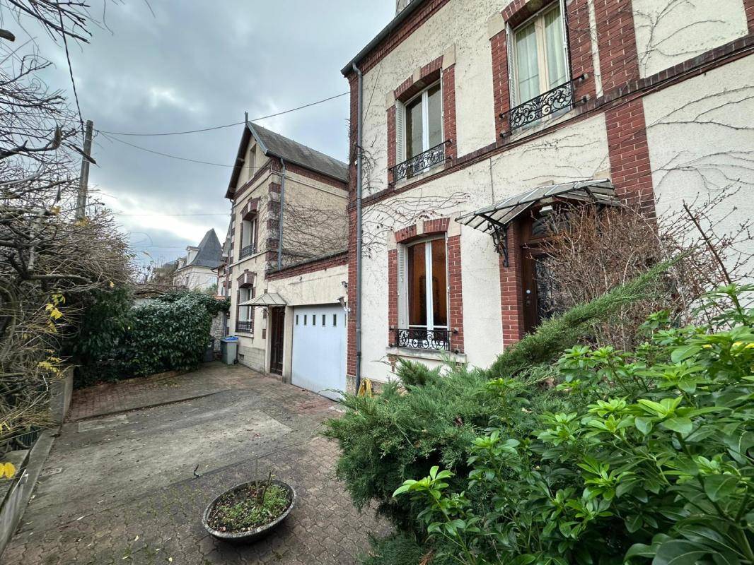 Image de l'annonce Belle propriété style meulière idéale pour une…