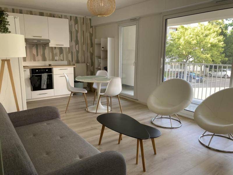 Image de l'annonce Chambre en colocation · 9 m² ·…