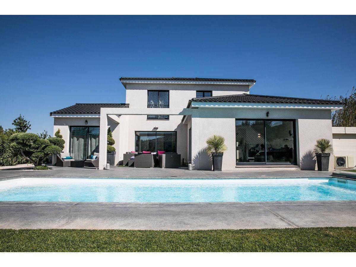 Programme terrain + maison à Pélissanne en Bouches-du-Rhône (13) de 829 m² à vendre au prix de 945000€ - 1