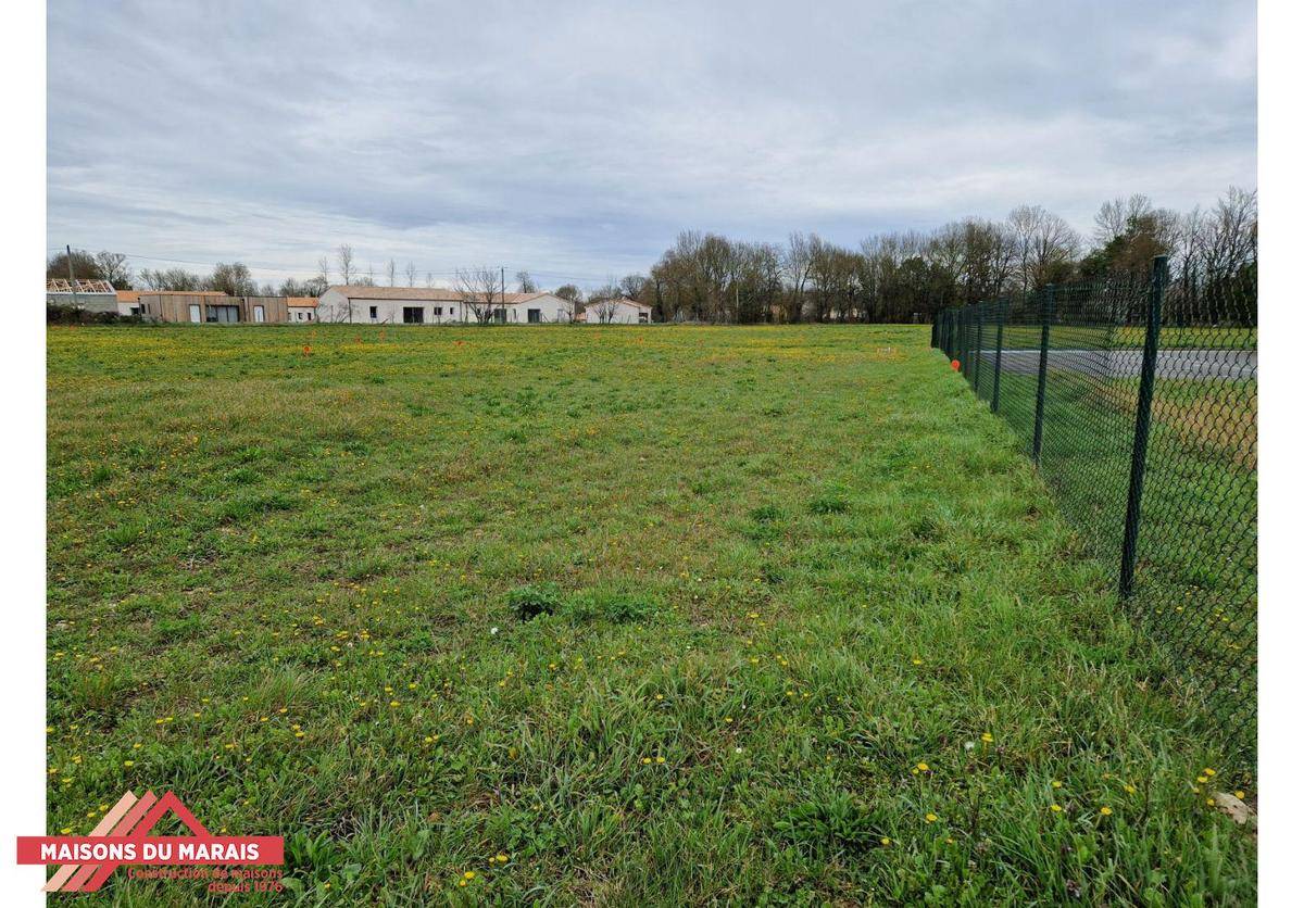 Terrain seul à Granzay-Gript en Deux-Sèvres (79) de 559 m² à vendre au prix de 36189€