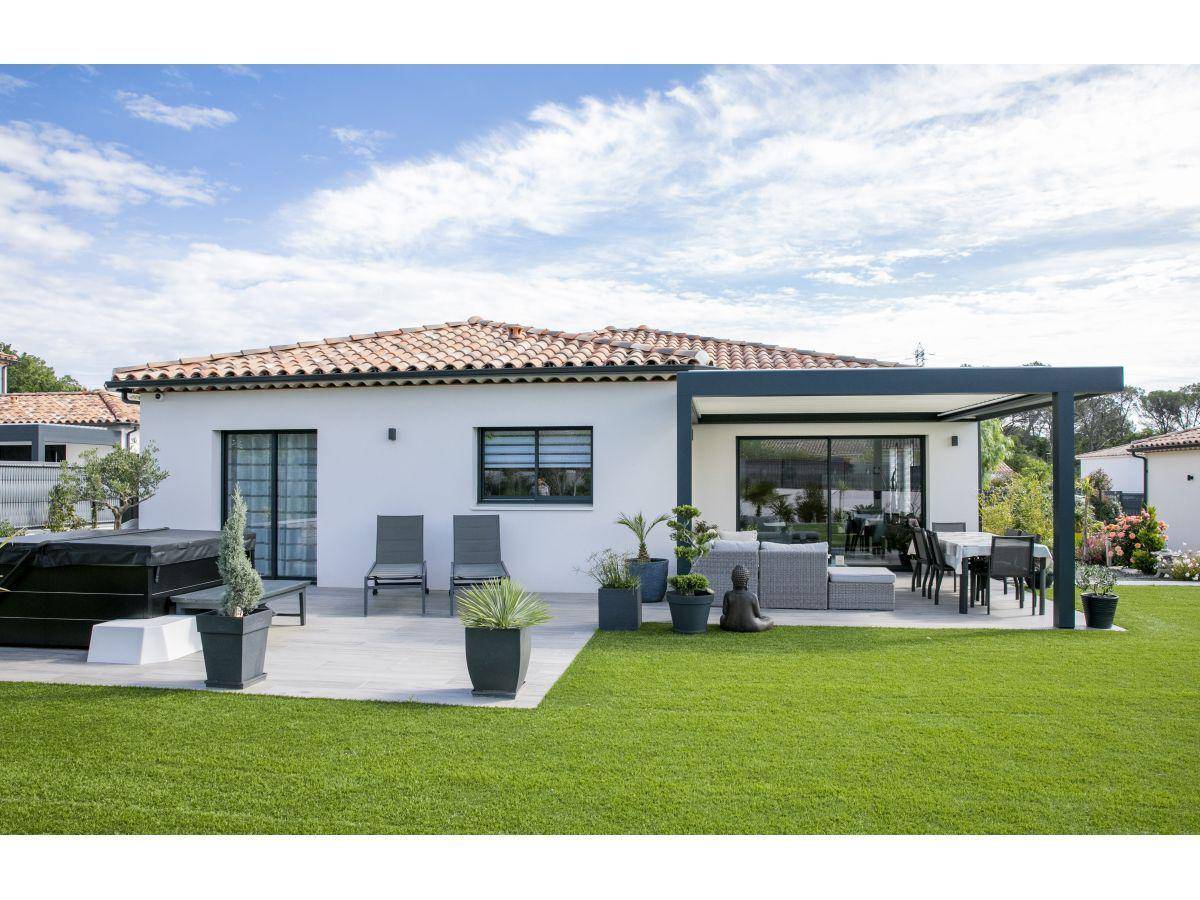 Programme terrain + maison à Vernègues en Bouches-du-Rhône (13) de 1526 m² à vendre au prix de 563000€ - 1