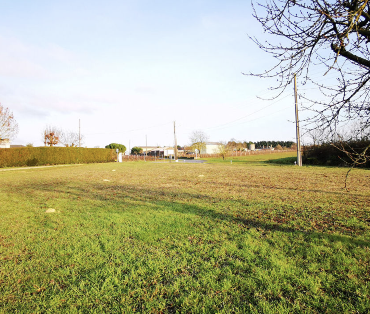 Terrain seul à Feneu en Maine-et-Loire (49) de 457 m² à vendre au prix de 80900€ - 1