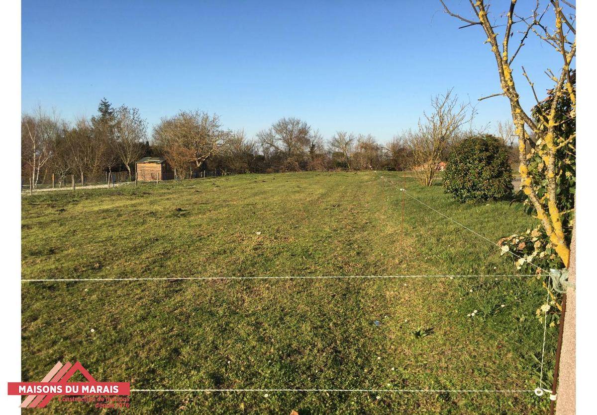 Terrain seul à Petosse en Vendée (85) de 683 m² à vendre au prix de 21173€