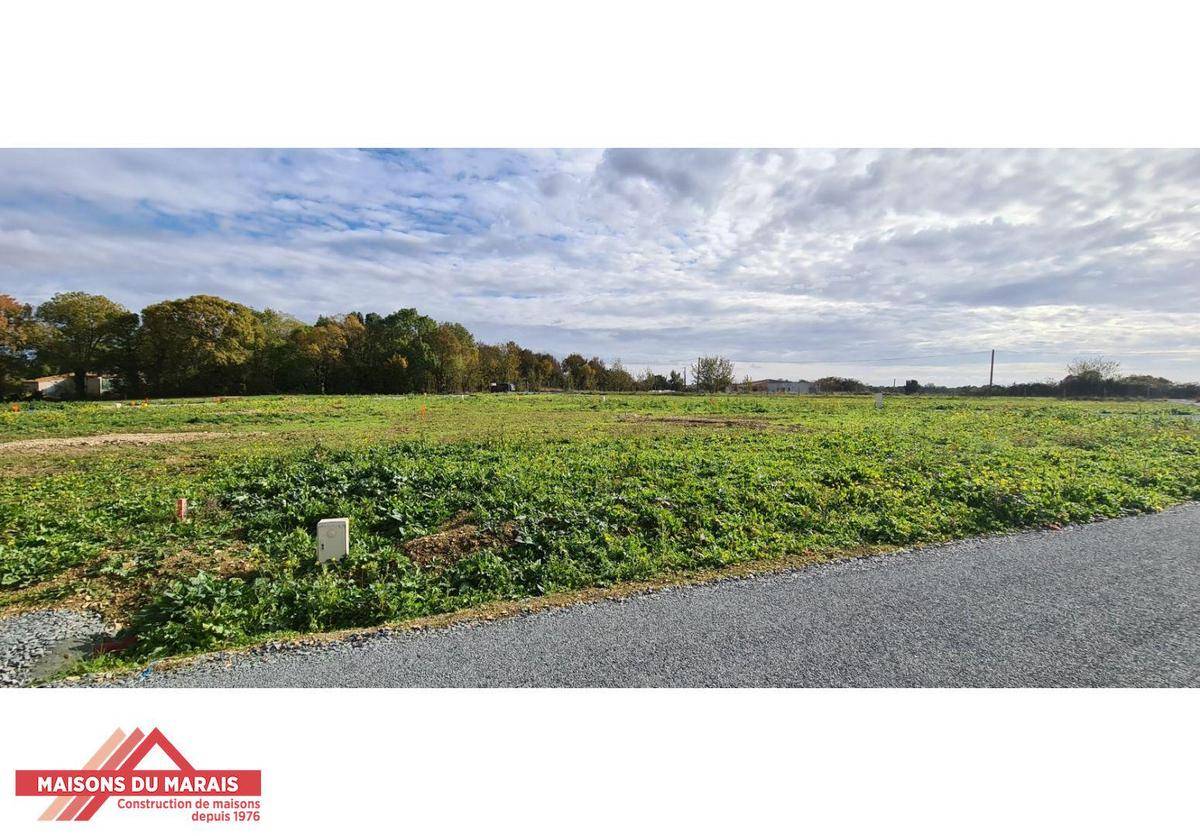 Terrain seul à Vallans en Deux-Sèvres (79) de 1293 m² à vendre au prix de 43000€
