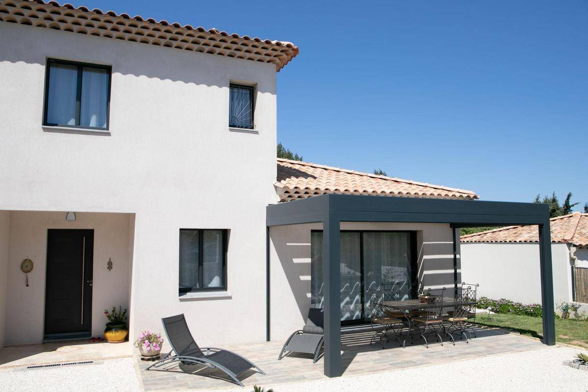 Programme terrain + maison à Entraigues-sur-la-Sorgue en Vaucluse (84) de 317 m² à vendre au prix de 331000€ - 3