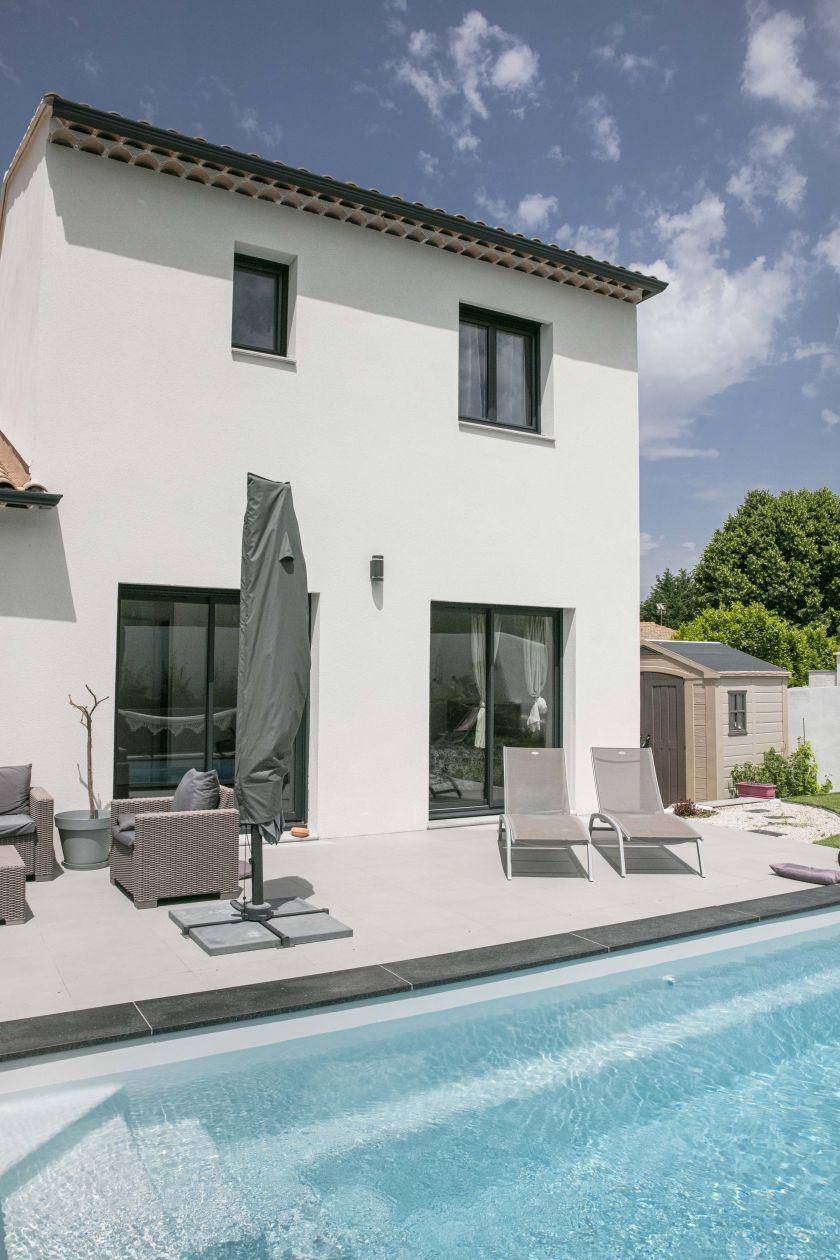 Programme terrain + maison à Salon-de-Provence en Bouches-du-Rhône (13) de 583 m² à vendre au prix de 556000€ - 1