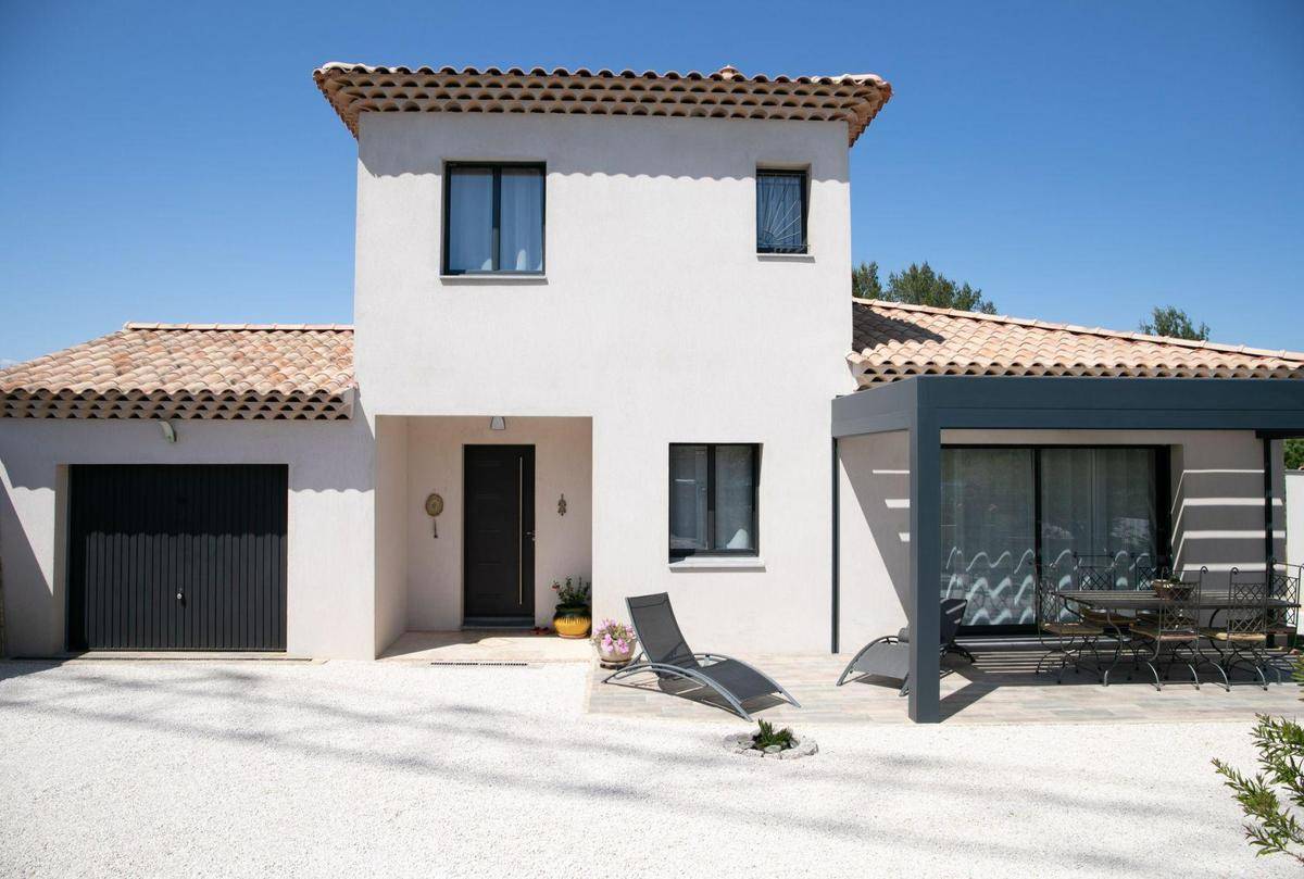 Programme terrain + maison à Entraigues-sur-la-Sorgue en Vaucluse (84) de 317 m² à vendre au prix de 331000€ - 2
