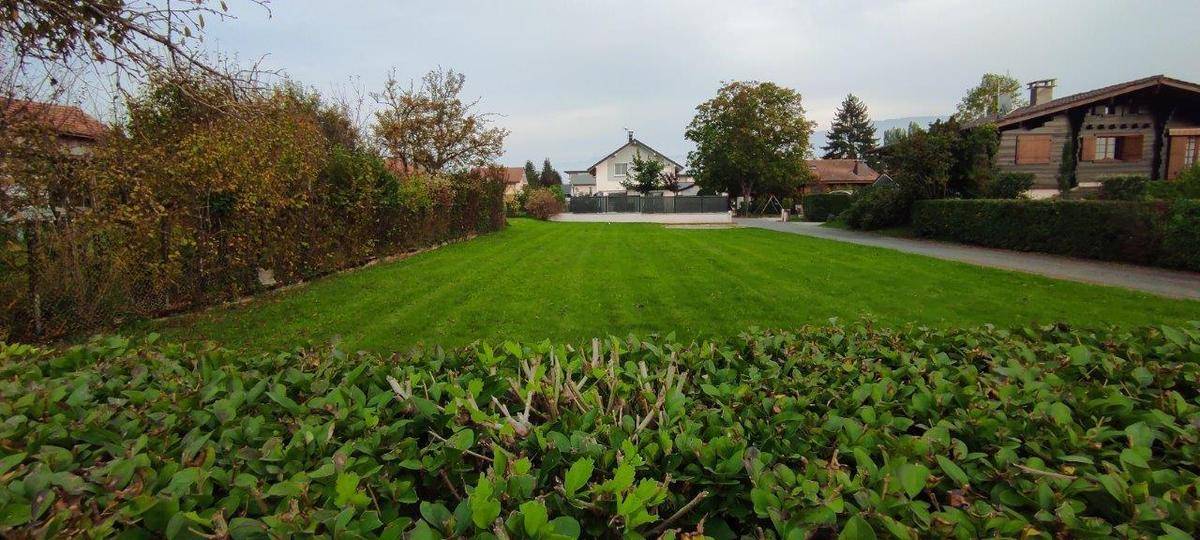 Terrain seul à Bons-en-Chablais en Haute-Savoie (74) de 585 m² à vendre au prix de 196100€ - 1
