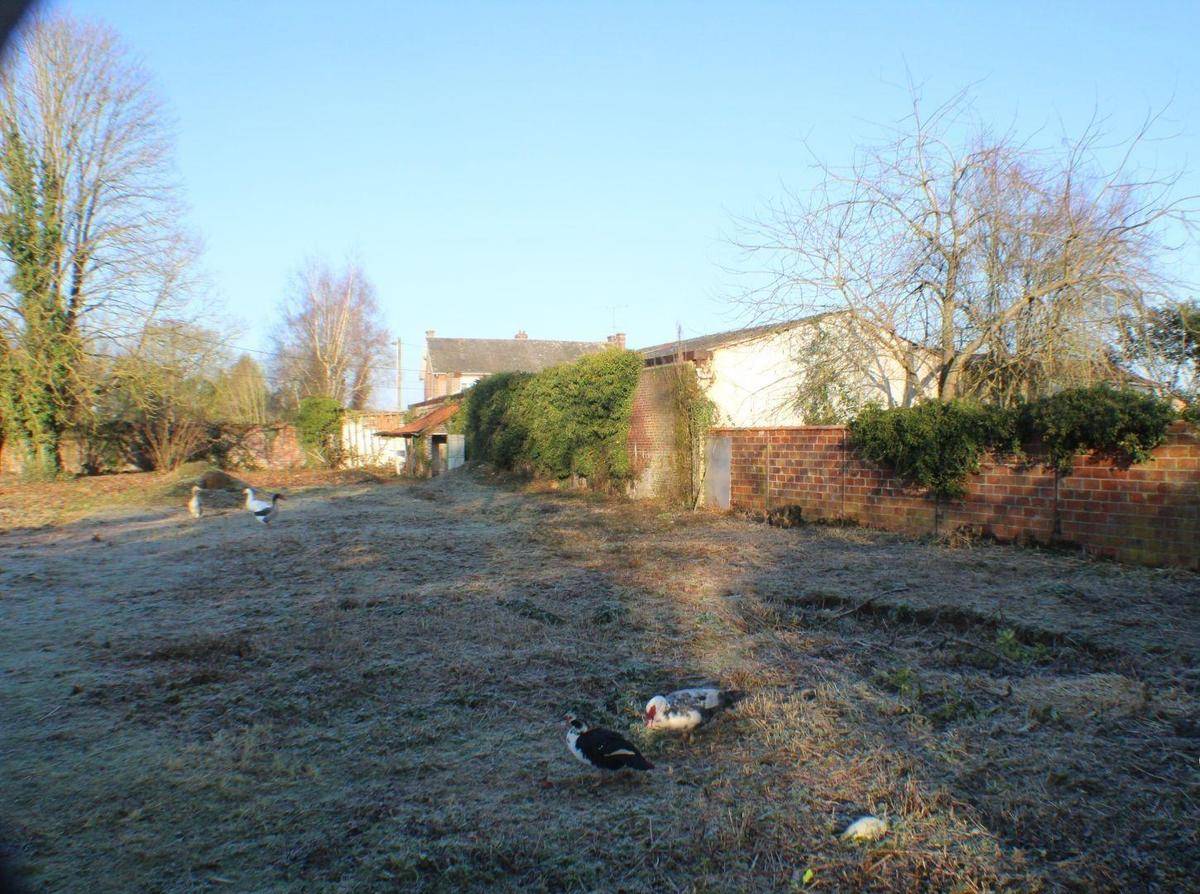 Terrain seul à Eppeville en Somme (80) de 635 m² à vendre au prix de 25000€ - 1