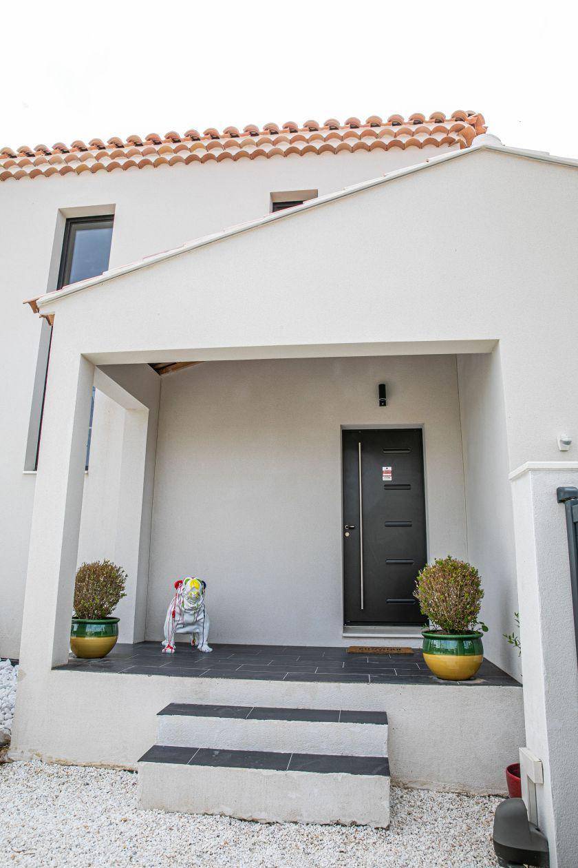 Programme terrain + maison à Salon-de-Provence en Bouches-du-Rhône (13) de 583 m² à vendre au prix de 631000€ - 2
