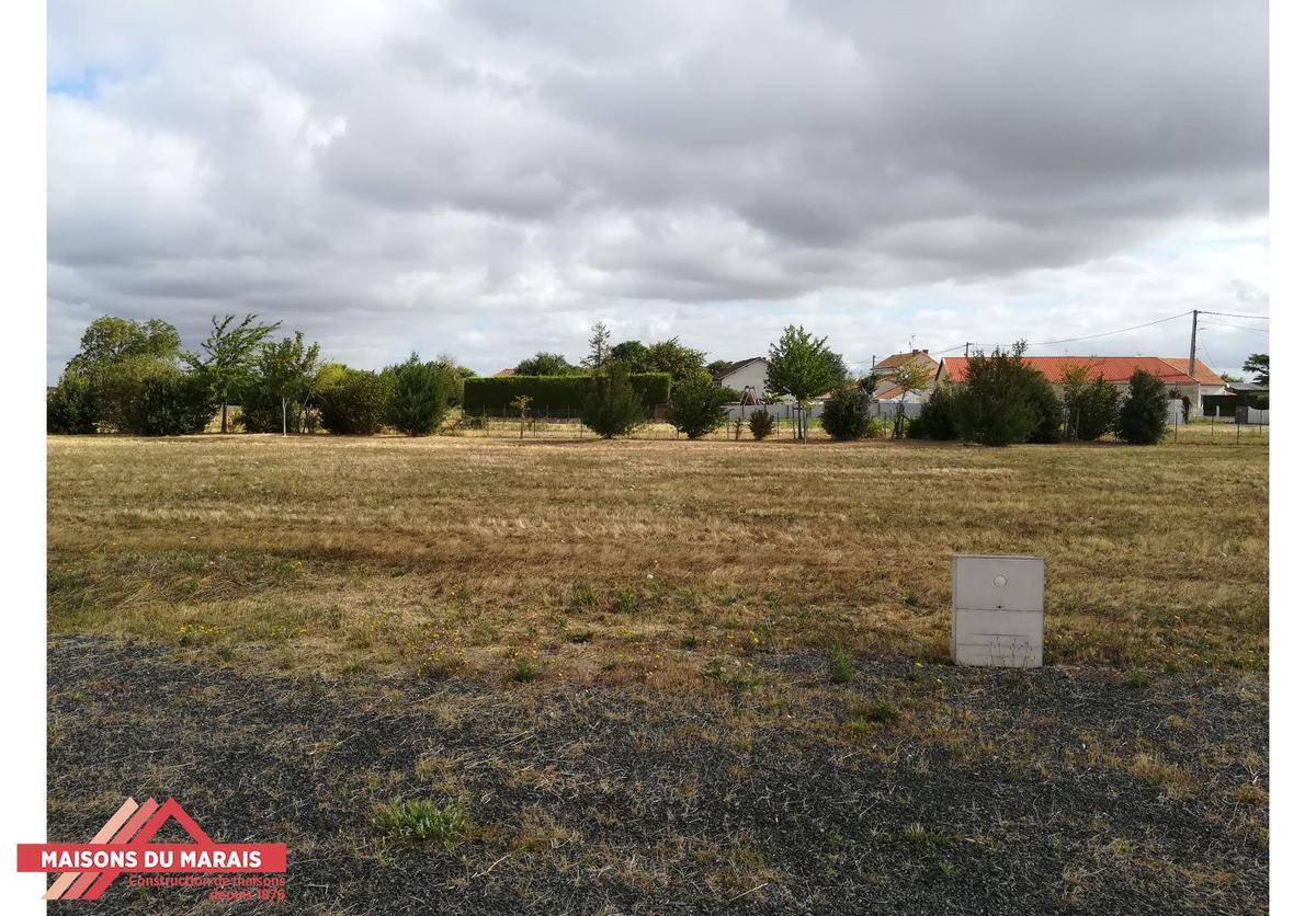 Terrain seul à Thouars en Deux-Sèvres (79) de 474 m² à vendre au prix de 16590€