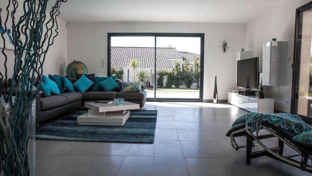 Programme terrain + maison à Pélissanne en Bouches-du-Rhône (13) de 829 m² à vendre au prix de 945000€ - 2