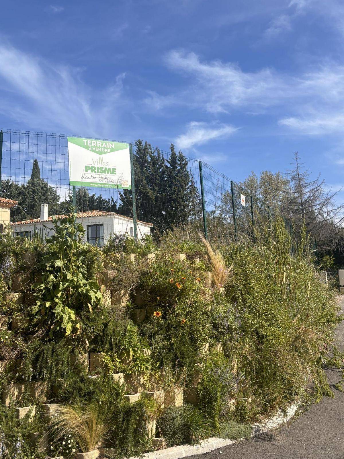 Terrain seul à Aix-en-Provence en Bouches-du-Rhône (13) de 450 m² à vendre au prix de 380000€ - 1