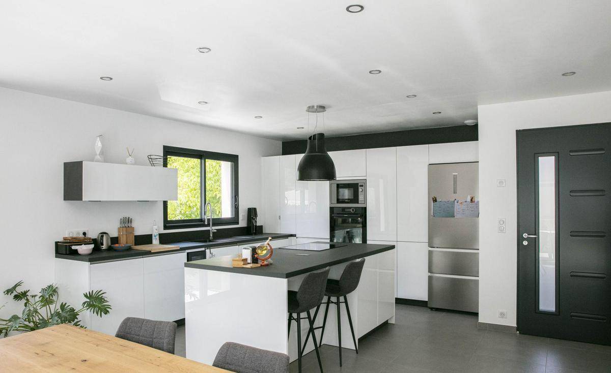 Programme terrain + maison à Monteux en Vaucluse (84) de 500 m² à vendre au prix de 505000€ - 2